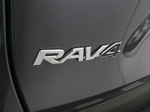 Used 2024 Toyota RAV4 XLE w/ Convenience Package image 10