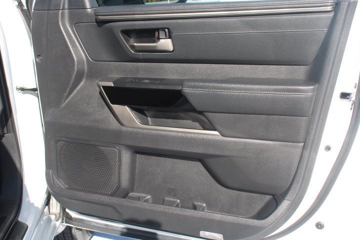 Used 2024 Toyota Tundra Limited AWD/4WD image 19