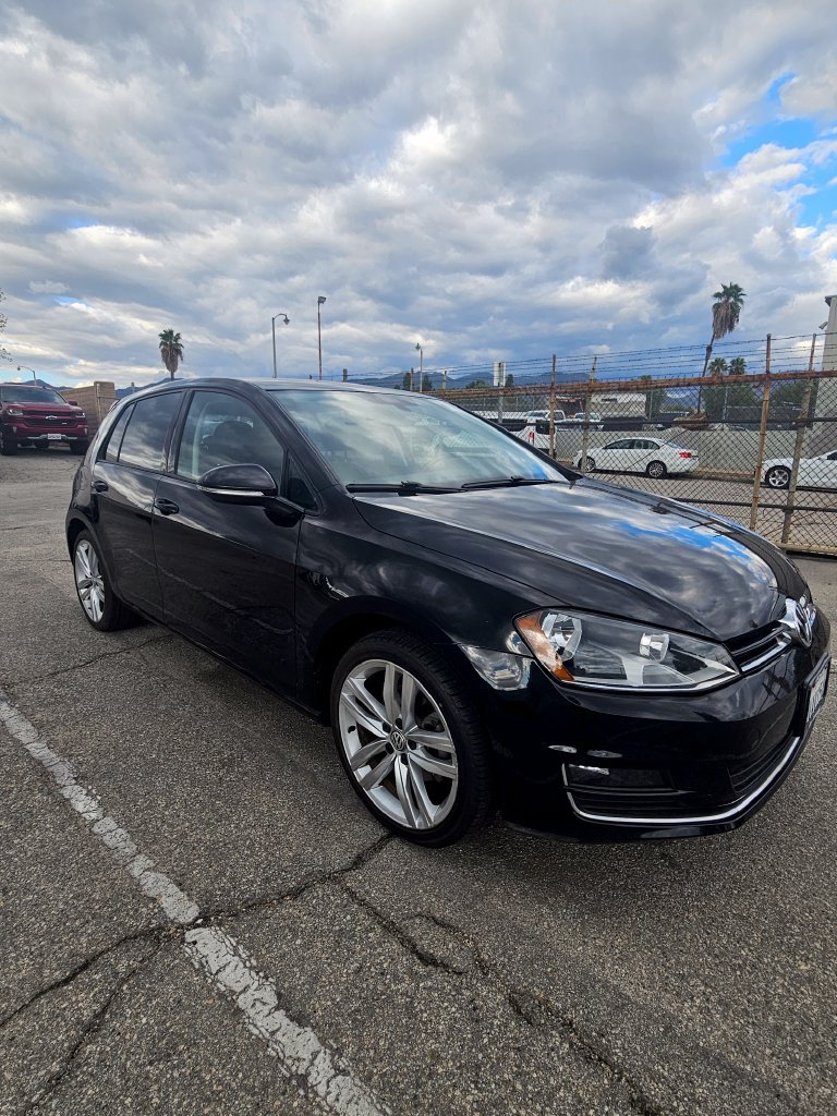Used 2016 Volkswagen Golf SEL FWD image 1