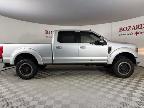 Used 2019 Ford F250 Lariat w/ Chrome Package AWD/4WD image 16