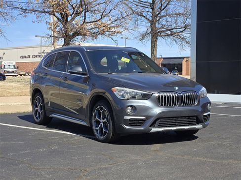 Used 2018 BMW X1 xDrive28i image 3