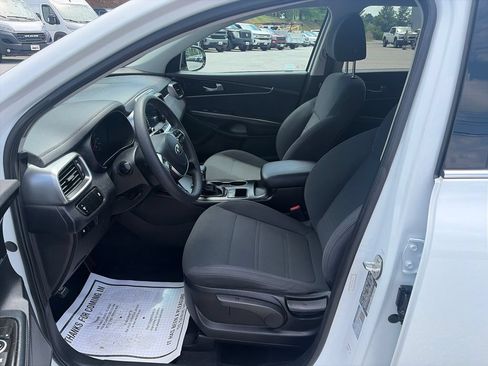 Used 2020 Kia Sorento L FWD image 10