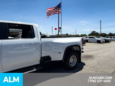 Used 2021 Chevrolet Silverado 3500 High Country AWD/4WD image 36