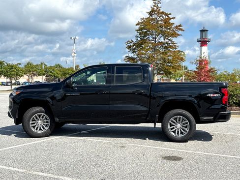 New 2024 Chevrolet Colorado LT w/ LT Convenience Package II image 26