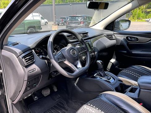 Used 2019 Nissan Rogue Sport S w/ Appearance Package AWD/4WD image 7