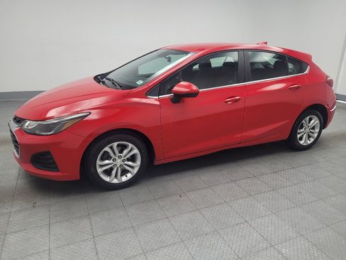 Used 2019 Chevrolet Cruze LT w/ Convenience Package FWD image 2