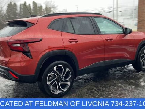 Used 2024 Chevrolet Trax RS w/ Driver Confidence Package image 8