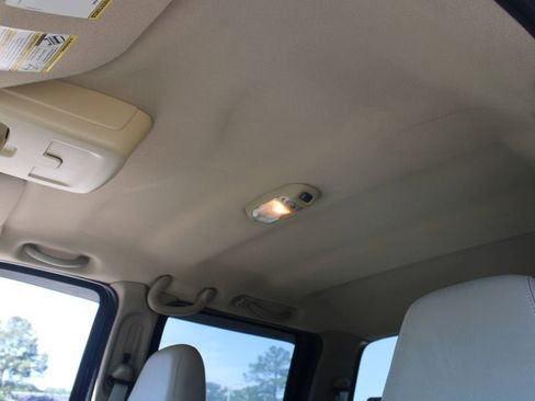 Used 2005 Ford F250 Lariat AWD/4WD image 6