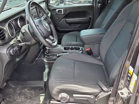 Used 2022 Jeep Gladiator Sport AWD/4WD image 5