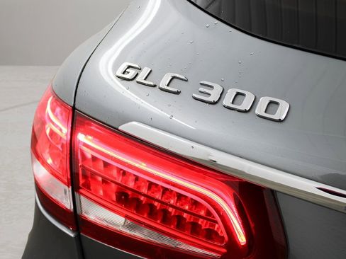 Used 2019 Mercedes-Benz GLC 300 image 39