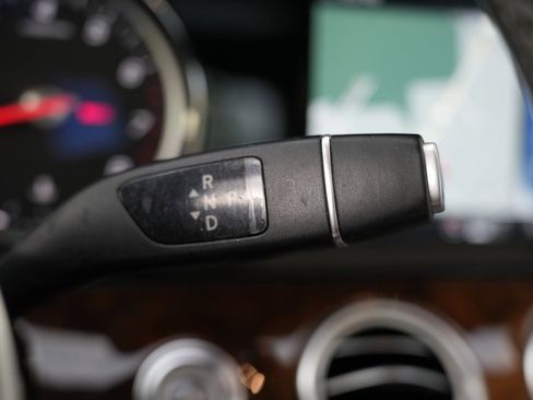 Used 2019 Mercedes-Benz E 300 4MATIC image 50