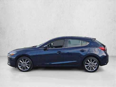 Used 2018 MAZDA MAZDA3 Touring FWD image 9