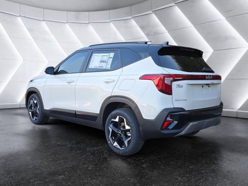 New 2026 Kia Seltos S FWD image 3