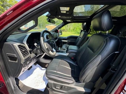 Used 2019 Ford F150 Lariat w/ Equipment Group 502A Luxury AWD/4WD image 9