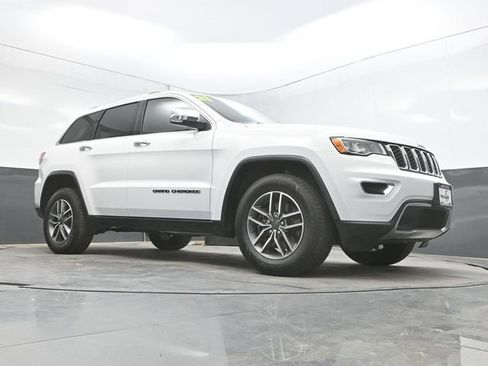 Used 2021 Jeep Grand Cherokee Limited AWD/4WD image 39