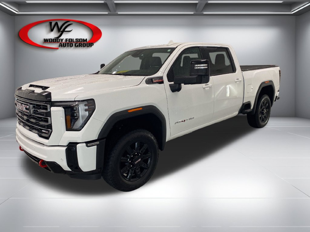 Used 2026 GMC Sierra 2500 AT4 AWD/4WD image 3