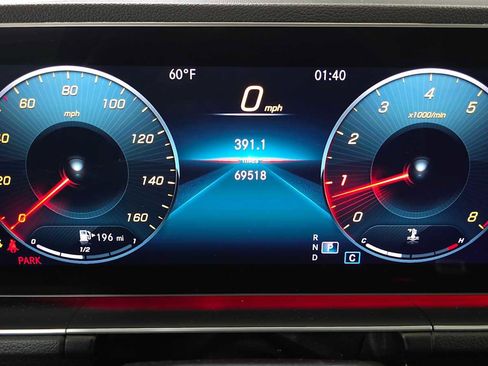 Used 2020 Mercedes-Benz GLE 350 4MATIC w/ Premium Package image 26