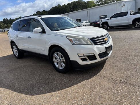 Used 2014 Chevrolet Traverse LT image 11