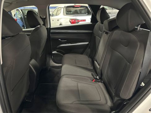 Certified 2024 Hyundai Tucson SE image 10