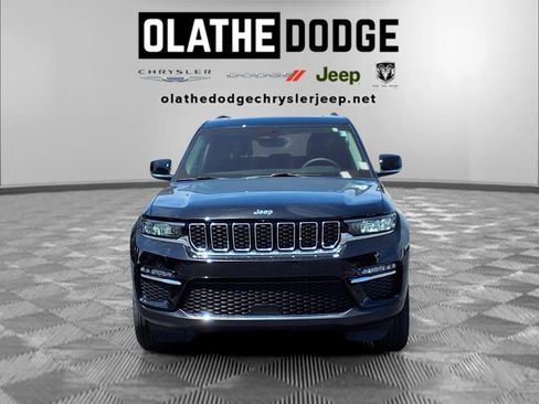 Used 2023 Jeep Grand Cherokee Limited AWD/4WD image 31