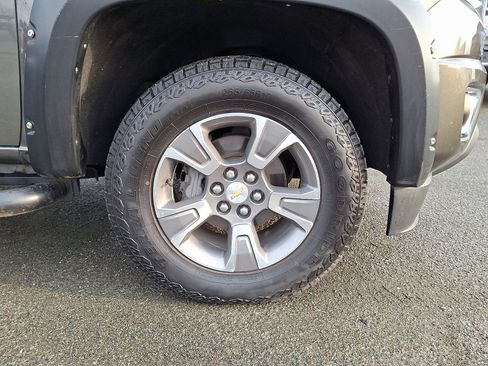 Used 2018 Chevrolet Colorado Z71 image 9