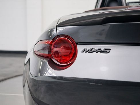 Used 2019 MAZDA MX-5 Miata Grand Touring image 22