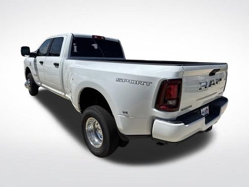 New 2027 RAM 3500 Big Horn AWD/4WD image 6