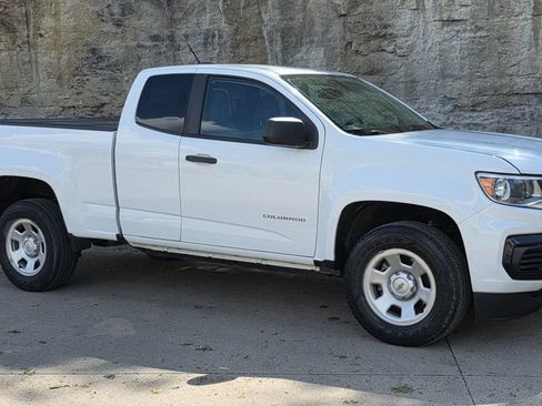 Used 2022 Chevrolet Colorado W/T w/ WT Convenience Package RWD image 9
