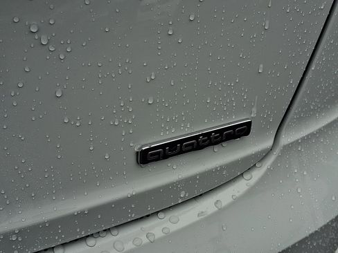 Used 2019 Audi Q8 Prestige image 33