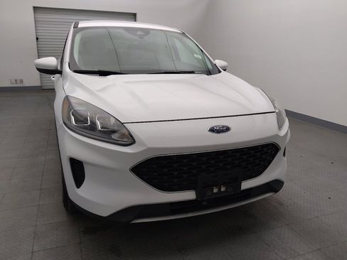 Used 2021 Ford Escape SE image 14