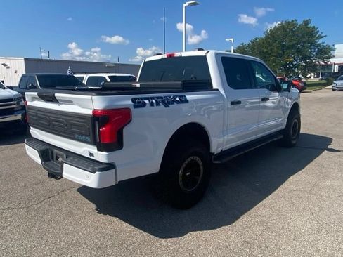 Used 2023 Ford F150 Lightning XLT AWD/4WD image 3