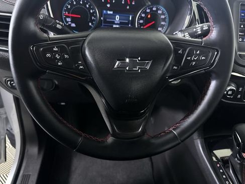 Used 2024 Chevrolet Equinox RS FWD image 11
