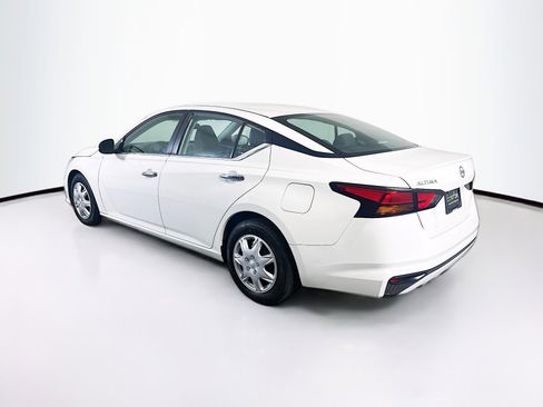 Used 2022 Nissan Altima 2.5 S FWD image 5