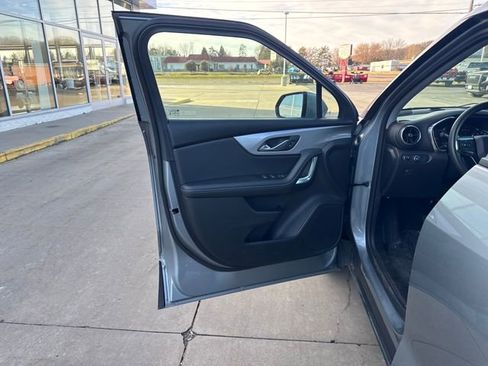 Certified 2025 Chevrolet Blazer LT image 14
