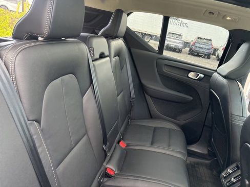 Used 2024 Volvo XC40 B5 Plus w/ Protection Package Premier AWD/4WD image 36