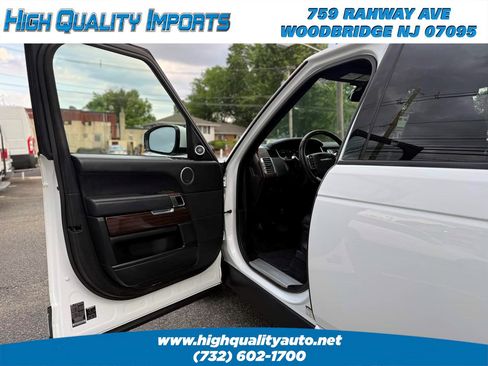 Used 2013 Land Rover Range Rover HSE AWD/4WD image 12