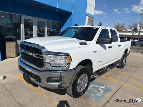 Used 2022 RAM 2500 Tradesman AWD/4WD image 2