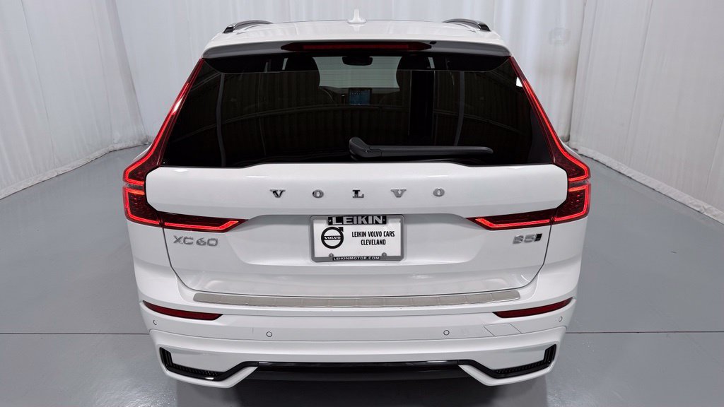 Certified 2026 Volvo XC60 B5 Plus AWD/4WD image 7
