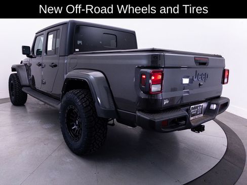 Used 2021 Jeep Gladiator Sport AWD/4WD image 12