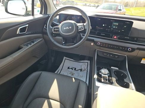 New 2026 Kia Carnival EX FWD image 26