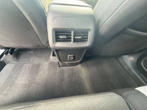 Used 2022 Chevrolet Equinox LS w/ LS Convenience Package image 20