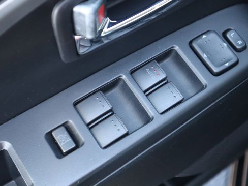 Used 2012 MAZDA MAZDA5 Grand Touring image 53