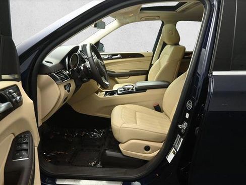Certified 2018 Mercedes-Benz GLE 350 4MATIC image 9