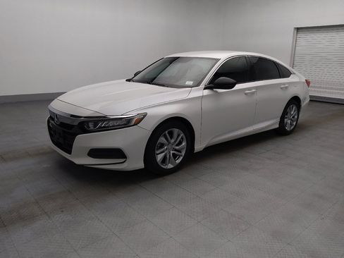 Used 2018 Honda Accord LX image 2