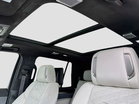 Used 2025 Cadillac Escalade Sport Platinum AWD/4WD image 28