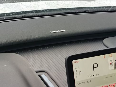 New 2026 Volvo EX30 Plus w/ Climate Package image 19