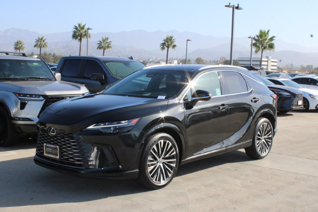 Certified 2023 Lexus RX 350 w/ Accessory Package (2T) AWD/4WD image 3