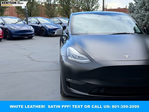 Used 2023 Tesla Model Y Performance image 13