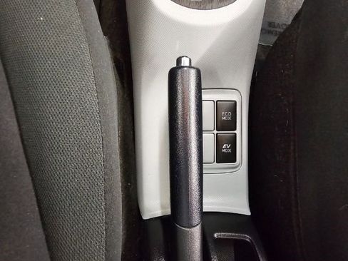 Used 2012 Toyota Prius C One image 19