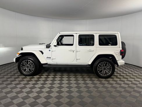 Used 2024 Jeep Wrangler High Altitude AWD/4WD image 11